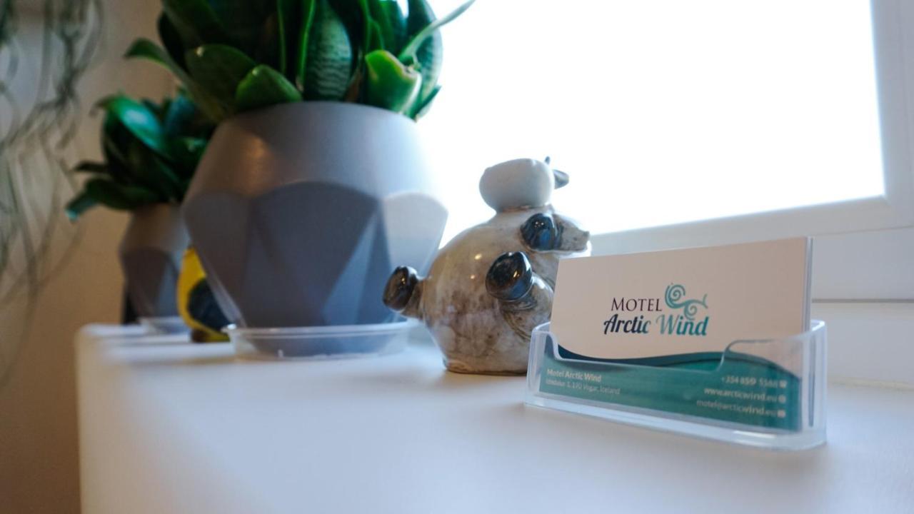Motel Arctic Wind Vogar  Eksteriør billede